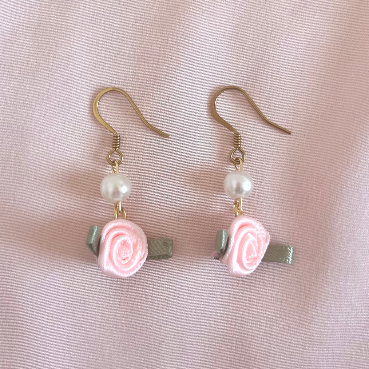 ♡ la vie en rose earrings ♡