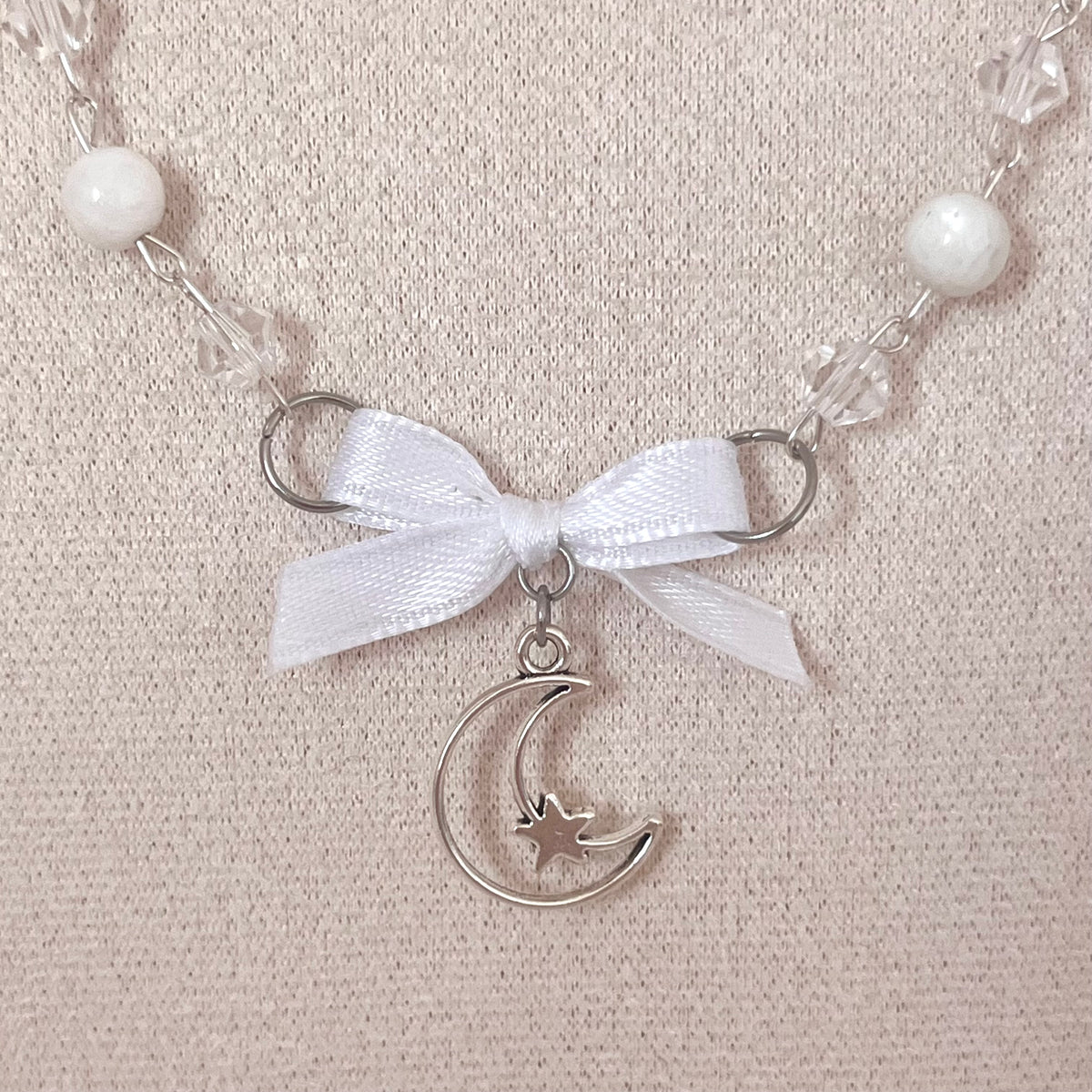 ♡ meet me in the moonlight pendant necklace ♡