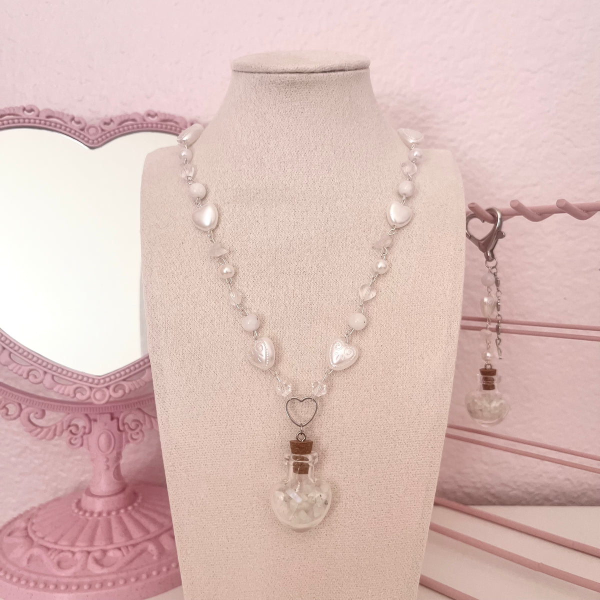 ♡ love potion necklace ♡