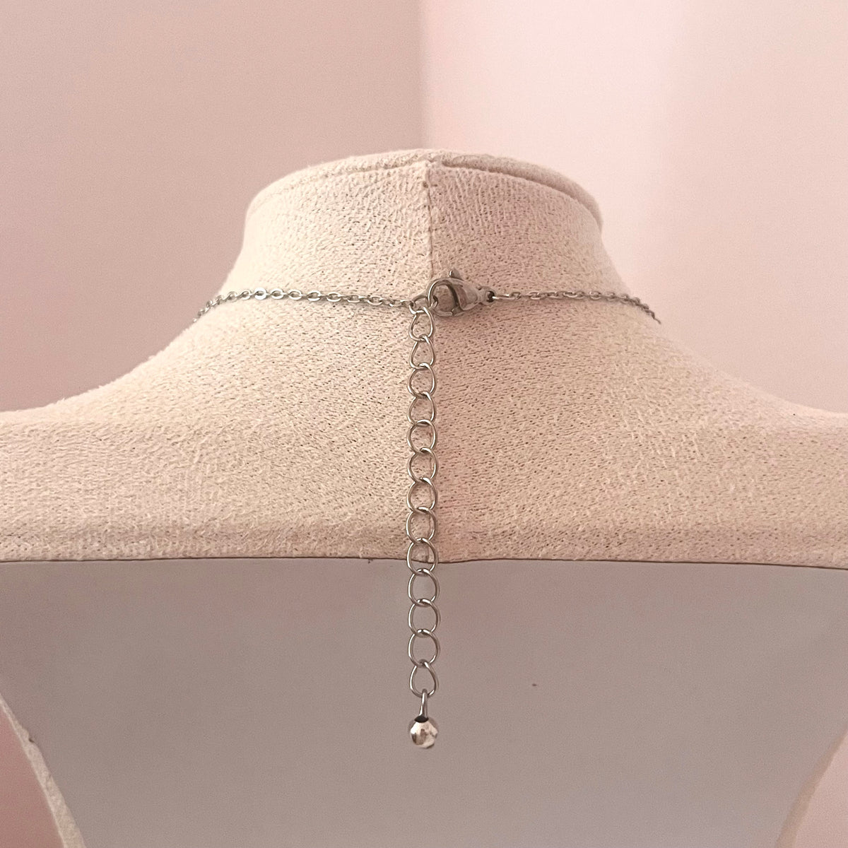 ♡ fawn necklace ♡