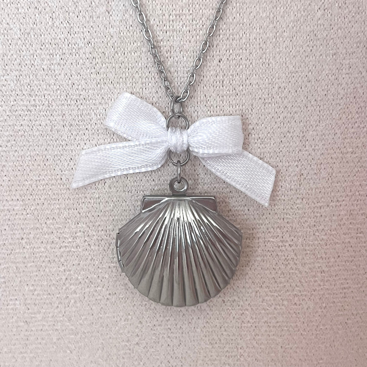 ♡ song of the sea locket ♡