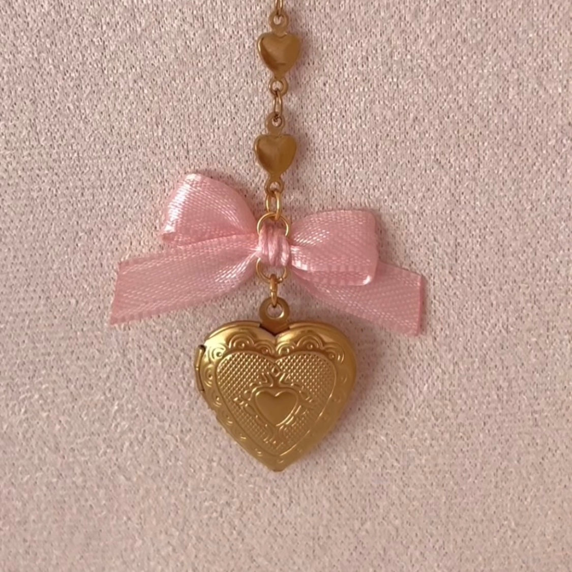 ♡ sweetheart locket ♡