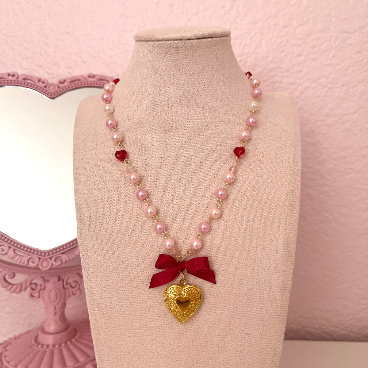 ♡ romantic reverie locket ♡