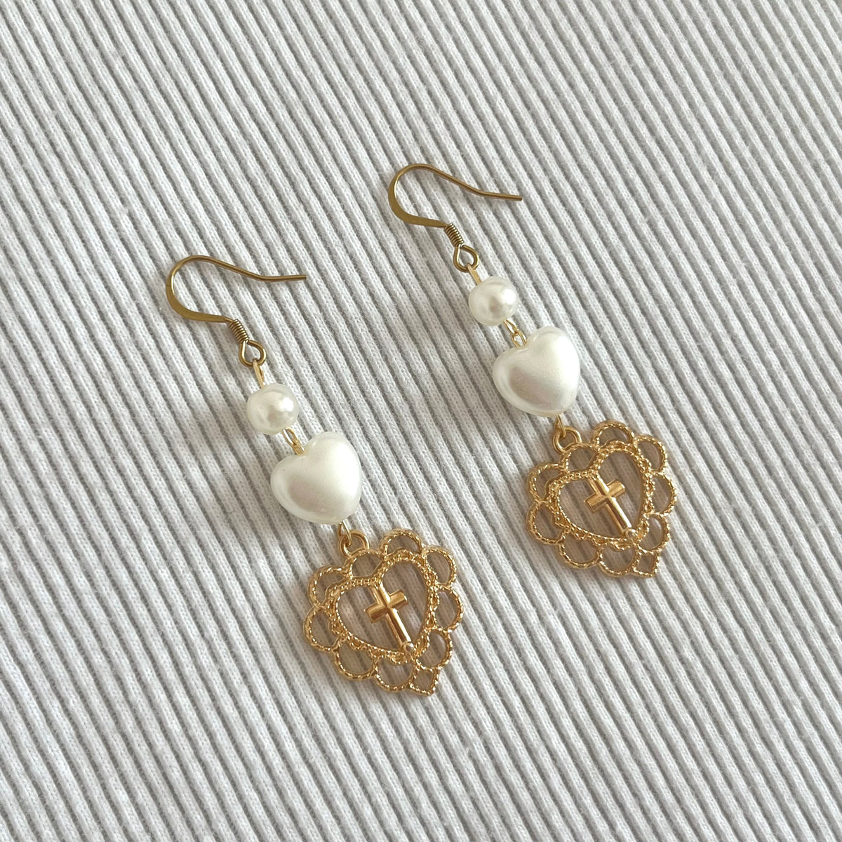 ♡ divine romance earrings ♡