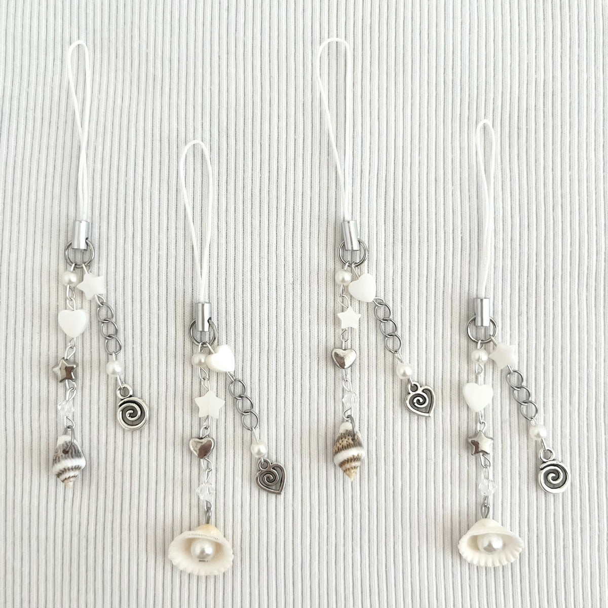 ♡ trail of the tide phone charm ♡