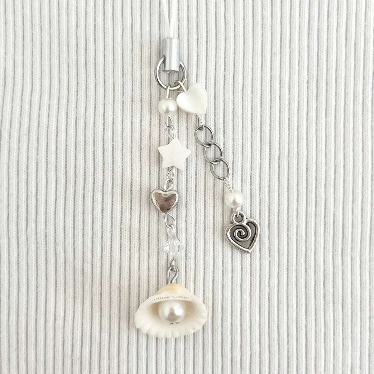 ♡ trail of the tide phone charm ♡