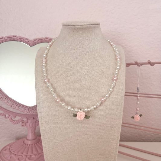 ♡ la vie en rose necklace ♡