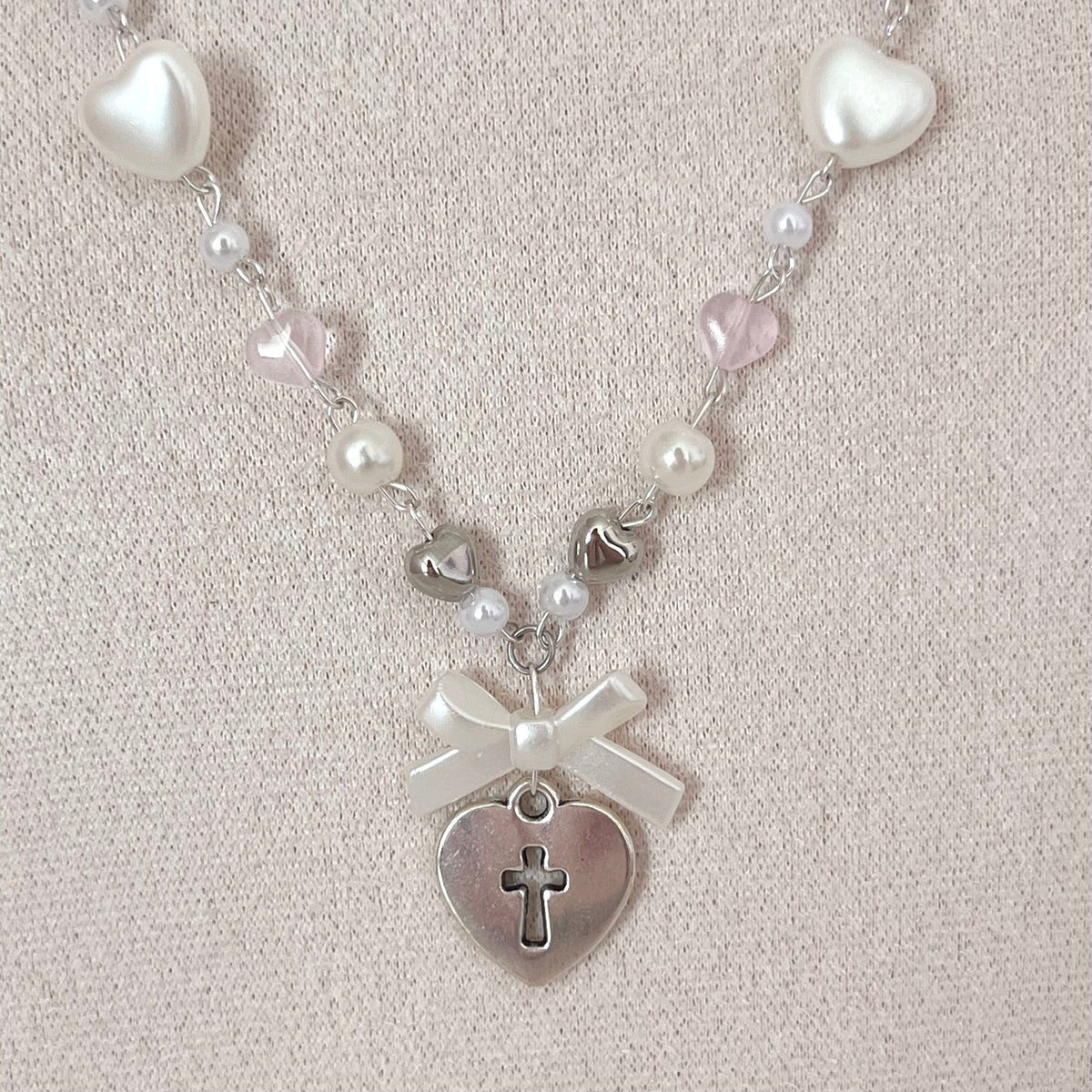 ♡ cross my heart necklace ♡