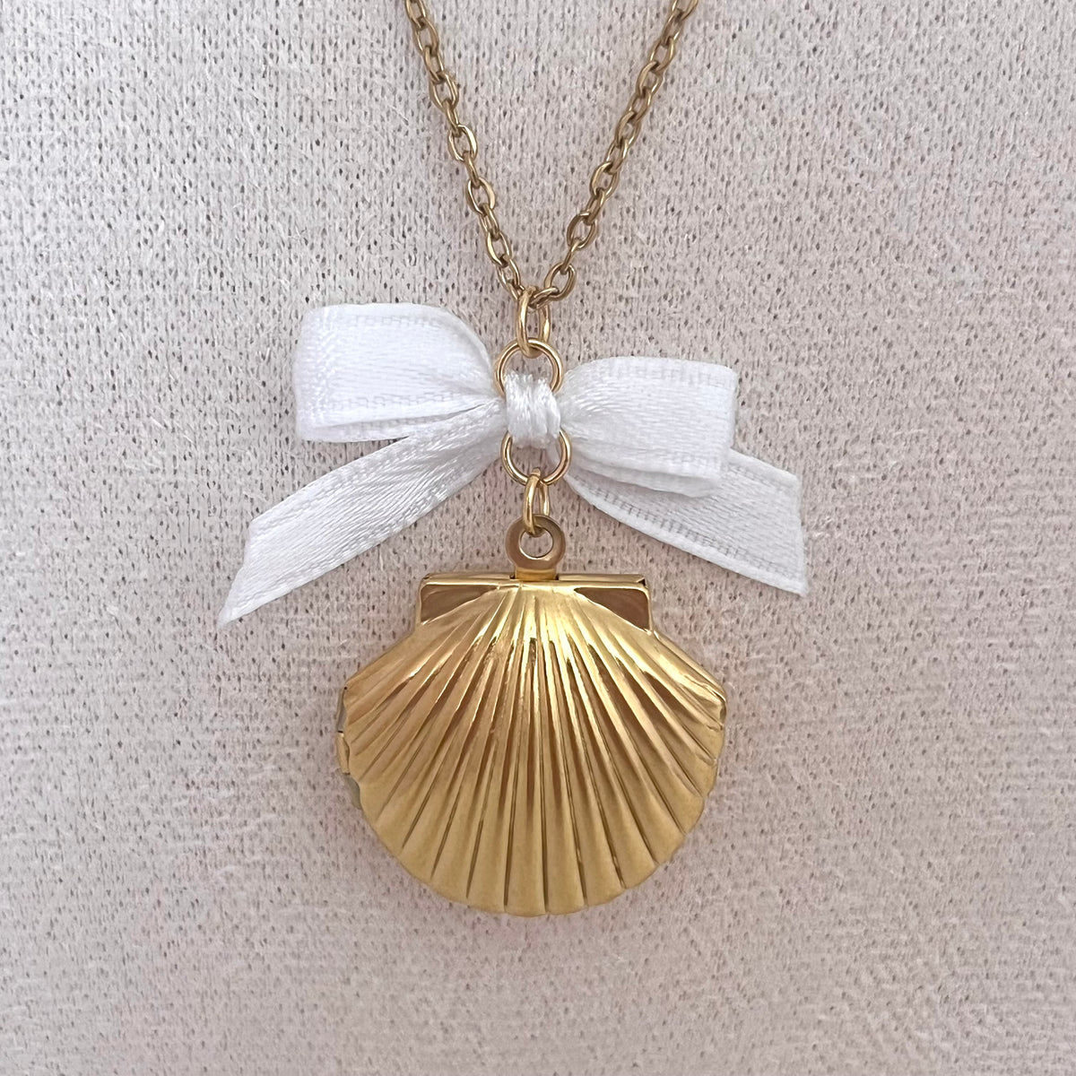 ♡ song of the sea locket ♡