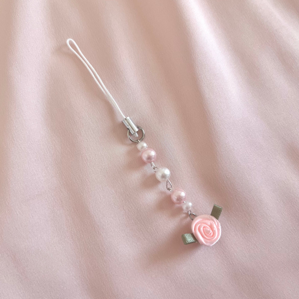 ♡ la vie en rose phone charm ♡