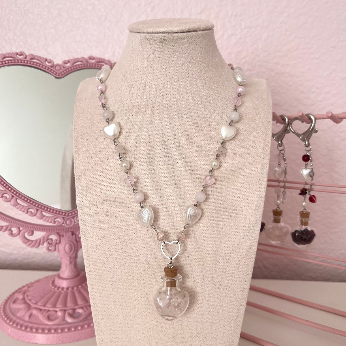 ♡ love potion necklace ♡