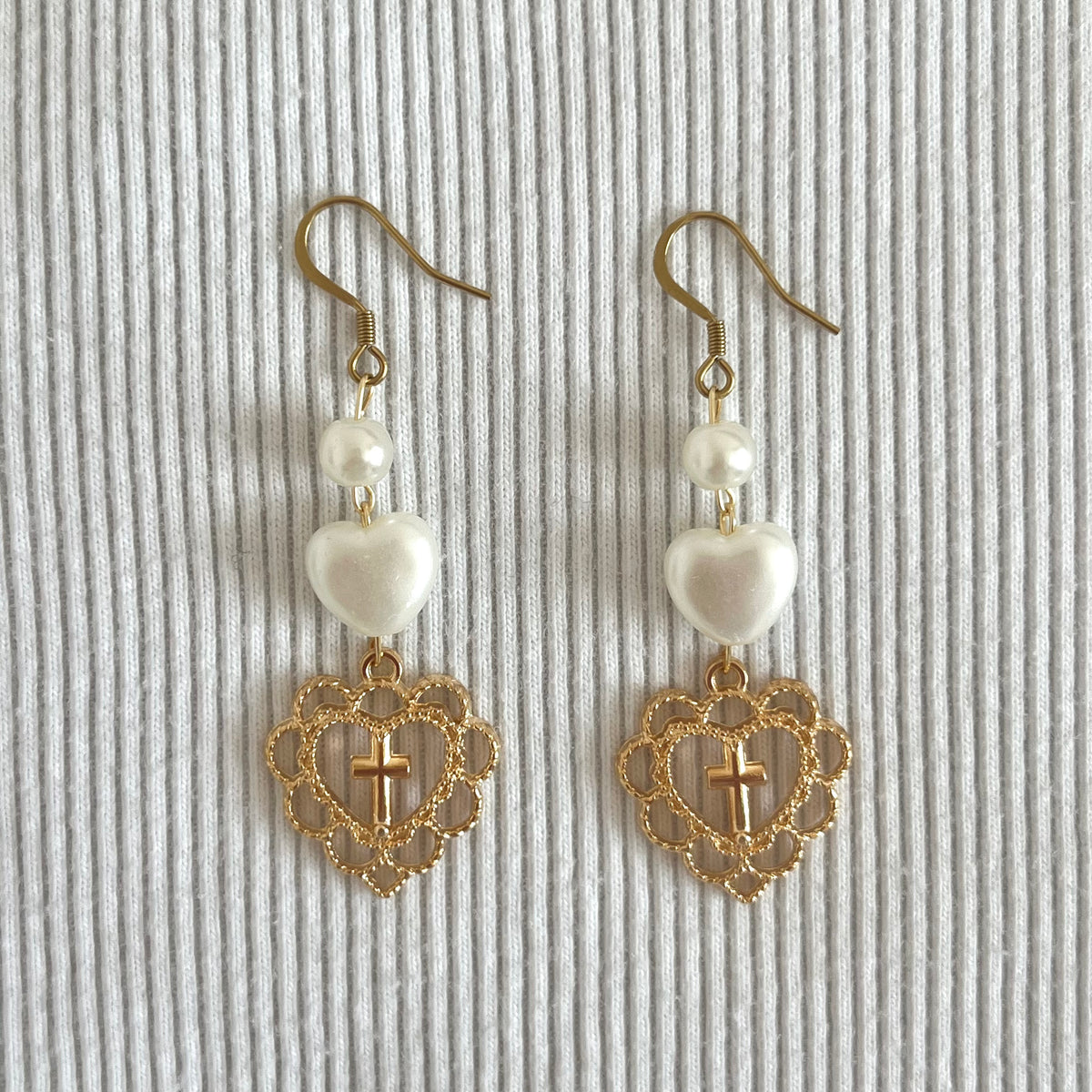 ♡ divine romance earrings ♡