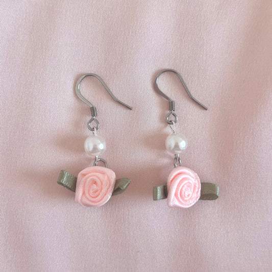 ♡ la vie en rose earrings ♡
