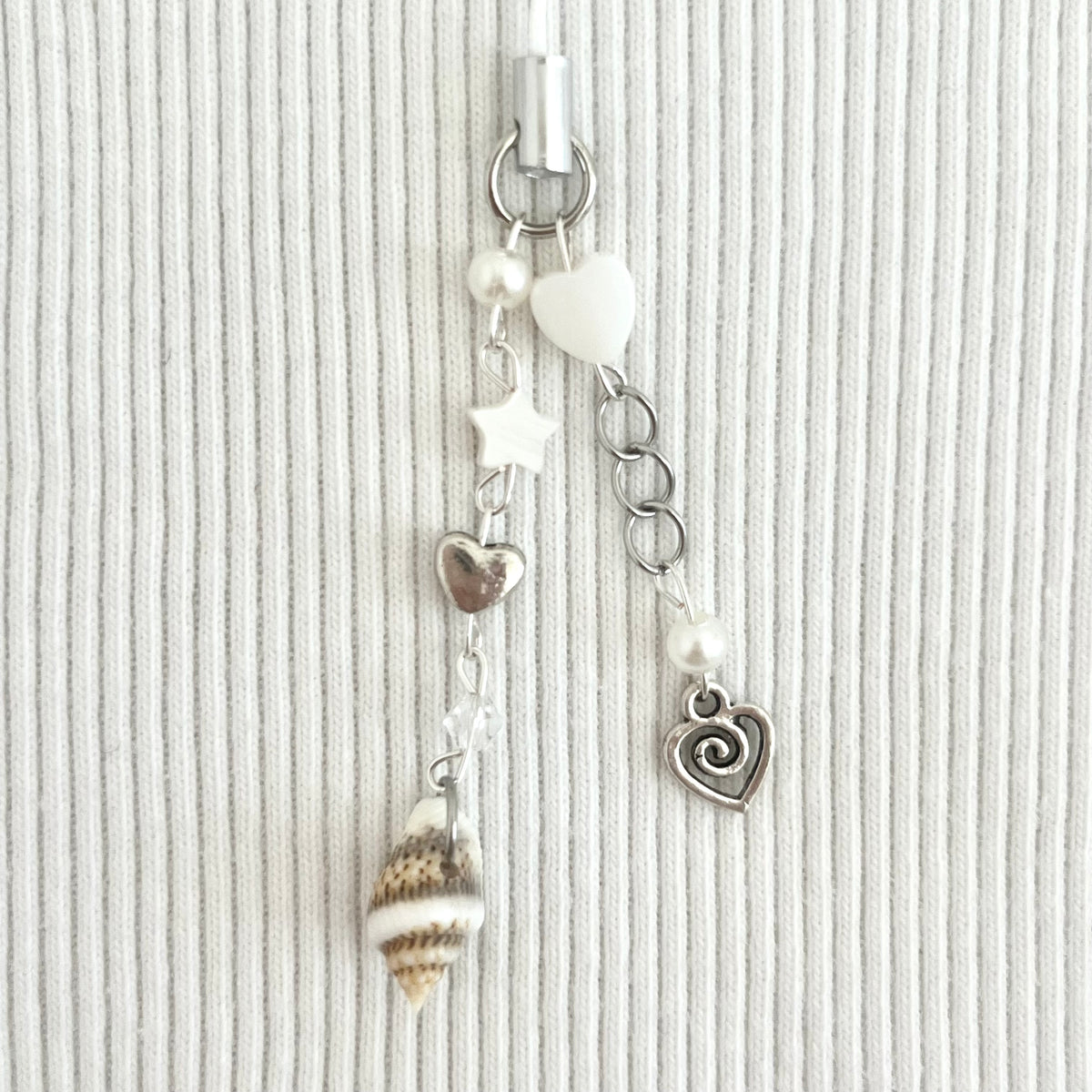 ♡ trail of the tide phone charm ♡
