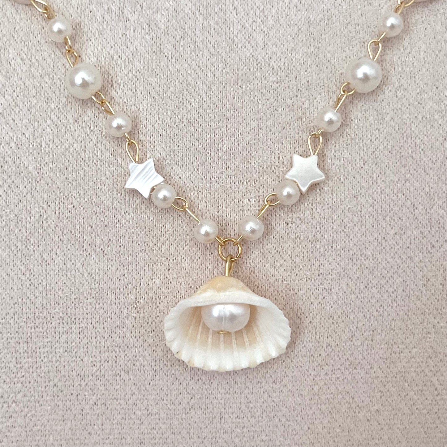 ♡ pearlescent revelation necklace ♡